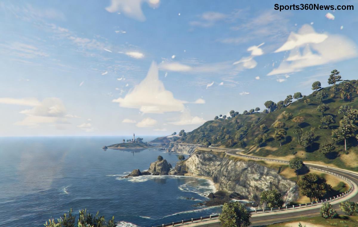 GTA Online Super Yacht docked at sea with jetskis
