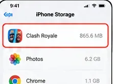 Liste des fichiers stockés sur iPhone, avec Clash Royale mis en évidence.