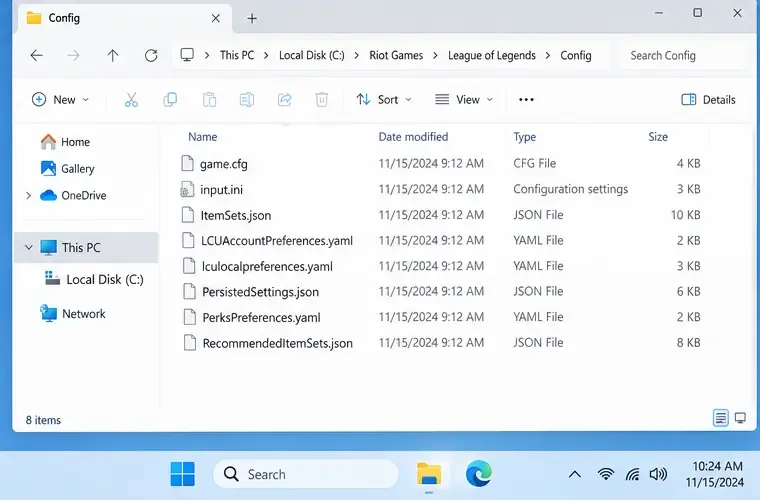 L'explorateur de fichiers Windows s'ouvre dans C:\Riot Games\League of Legends\Config et affiche des exemples de fichiers de configuration.