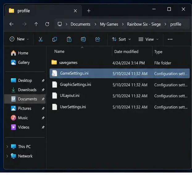 In Bestandsverkenner worden Documenten, Mijn Games, Rainbow Six - Siege en een profielmap weergegeven, met GameSettings.ini geselecteerd.